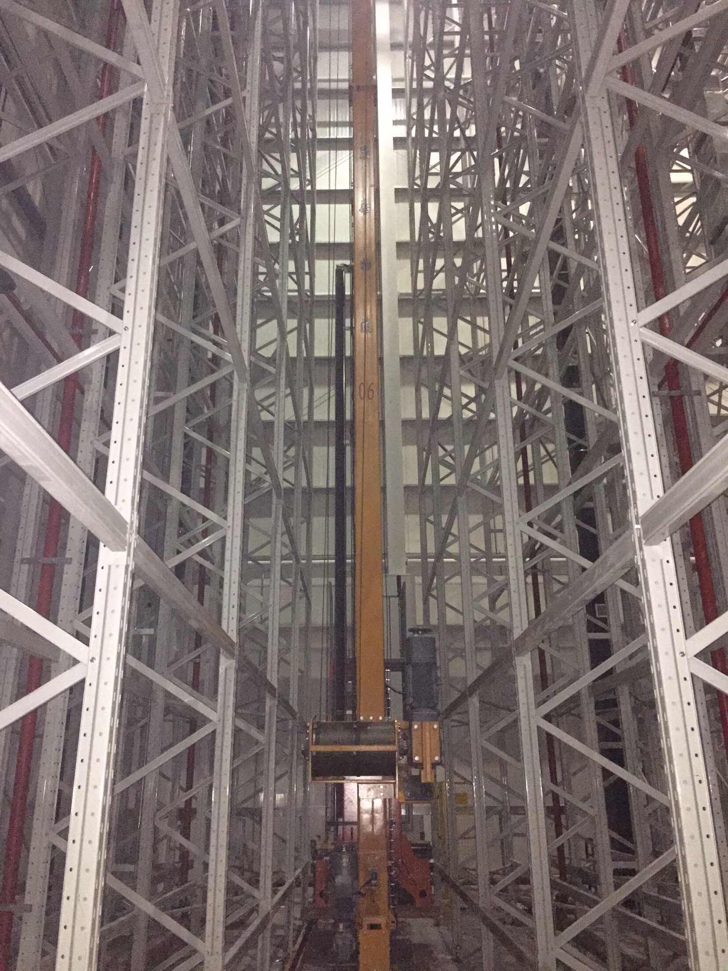 从人工到自动，从平面到立体：立体货架的进化与仓储行业的蜕变